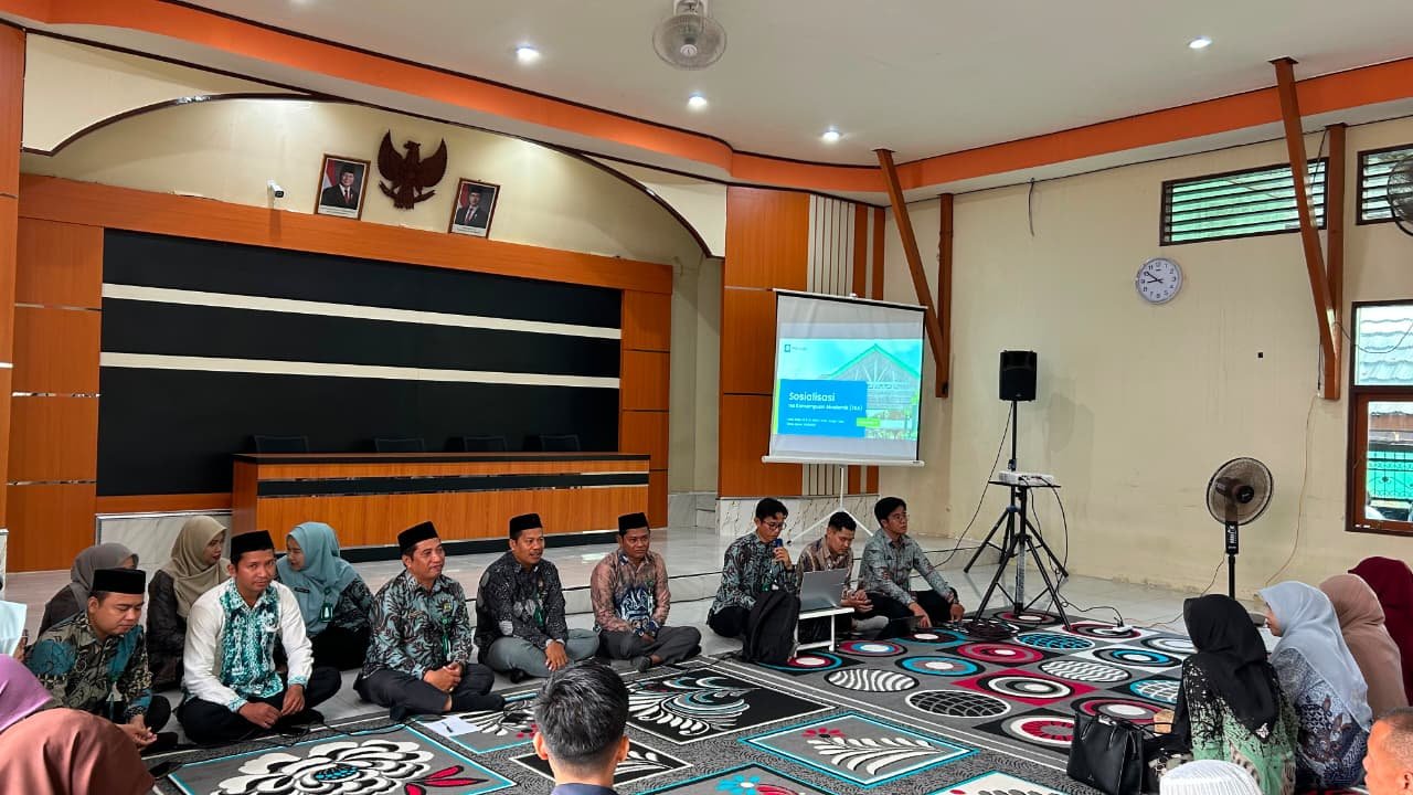 Sambut Pelaksanaan TKA, MAN 2 HSU Beri Pemahaman Kepada Orang Tua atau Wali Kelas Siswa Kelas XI